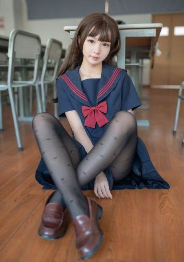 抽搐电击罚女仆夹震蛋器憋尿虐乳