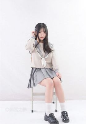 女大学生沙龙